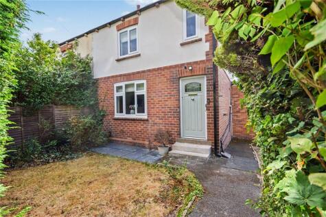 Moorlands Avenue, Ossett, West Yorkshire