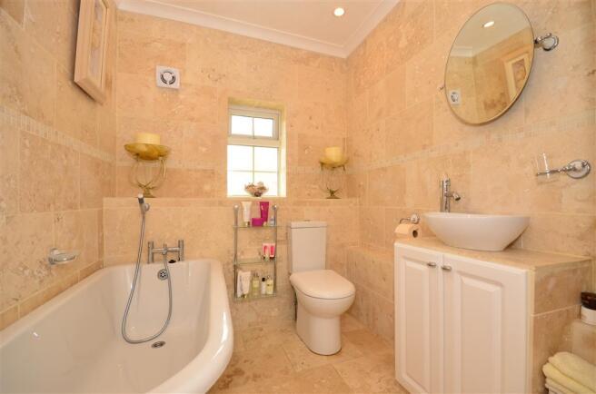 En-Suite Bathroom