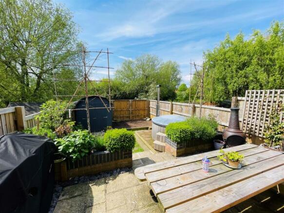 34westgdn.jpg
