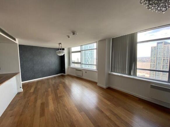 LOUNGE 1 T202509111601.jpg