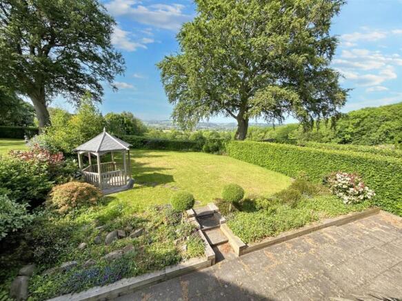 Rear Garden Area.jpeg