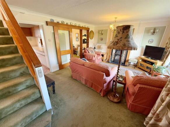 Newport Drive, Alcester photo 4