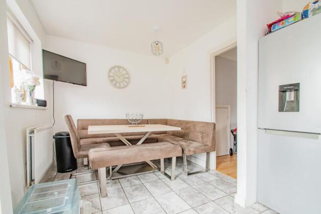 Kitchen/Dining