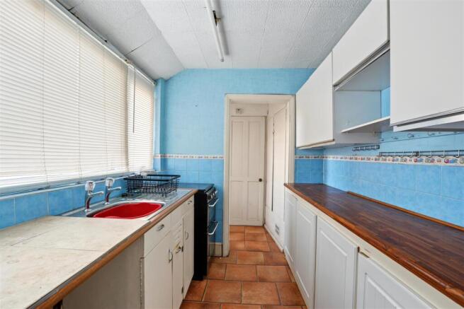 Kitchen_2.jpeg