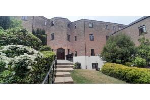 18, St Johns Court, Axbridge BS26 2AY