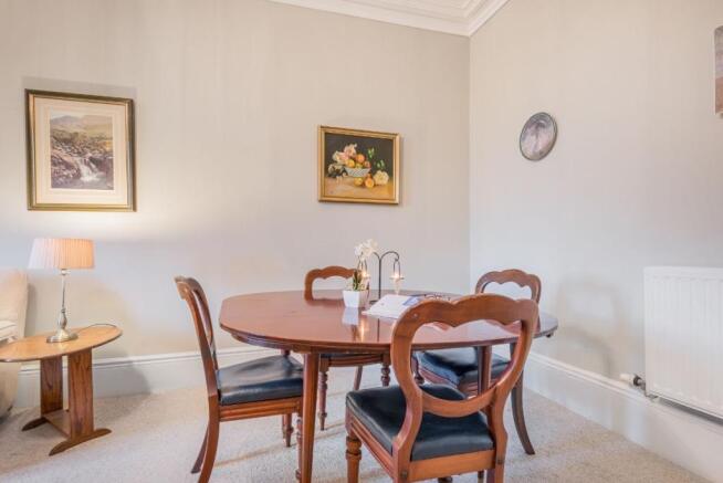 Living / Dining Area