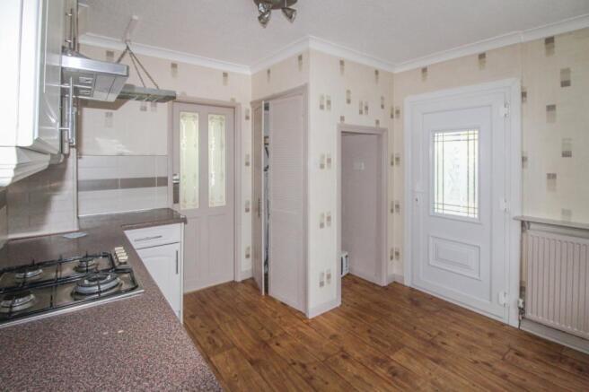 Kitchen, Altern...