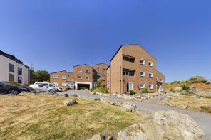 23, Spencer Court, Sandgate Esplanade, Folkestone CT20 3TJ