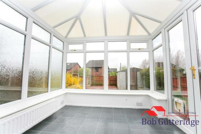 HALF BRICK & UPVC DOUBLE GLAZED CONSERVATORY