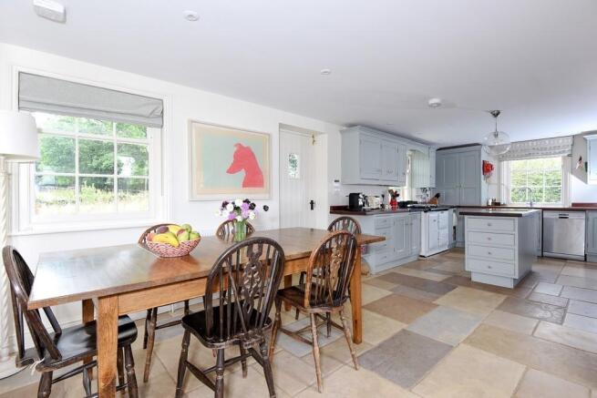 Open Plan Kitchen / 