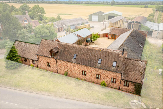 Charlton Barns Fr...