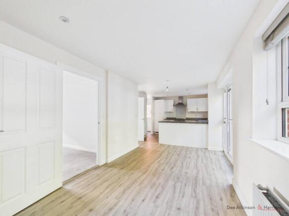 8, Wiles Close, Driffield, YO25 5FY photo 3