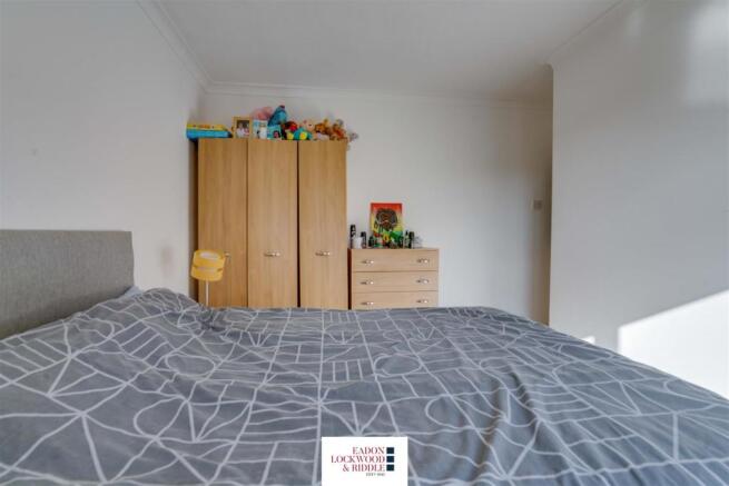 Bedroom 2-2.jpg