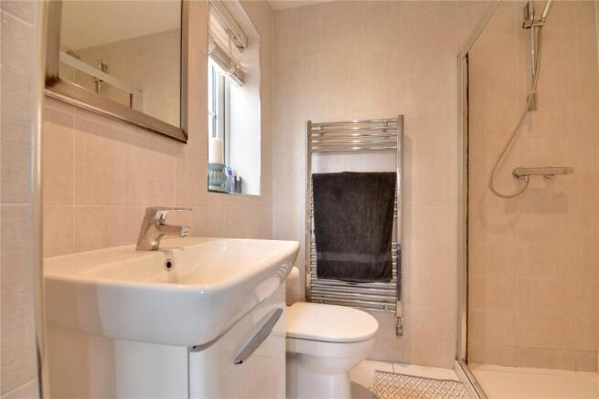 4 bed Detached for sale Image 8