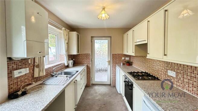2 bed Semi-Detached to rent Image 4