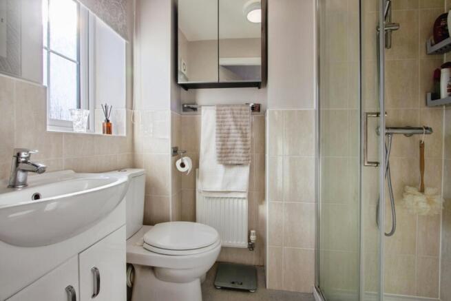 4 bed Detached for sale Image 8