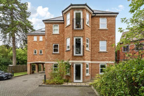 2, 1 Chandlers Place, Harestone Valley Road, Caterham CR3 6HL