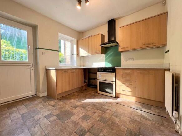 2 bed Cottage for sale Image 6