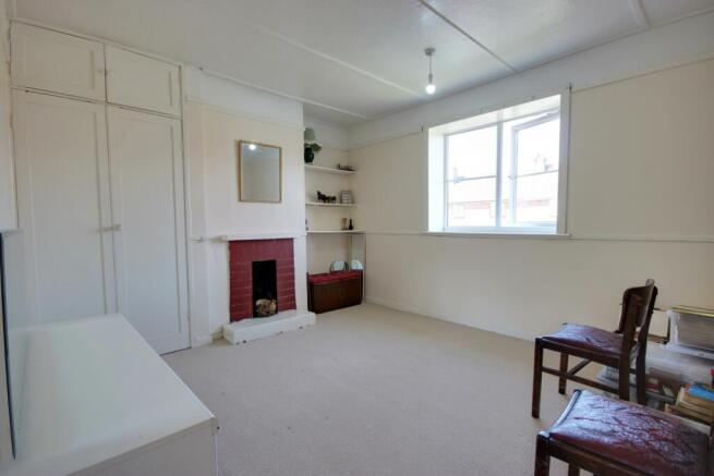 3 bed Semi-Detached for sale Image 6