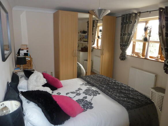 Photo 8