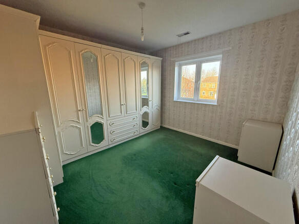 2 bed Apartment for sale Image 5