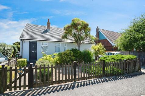 Wheatlands Avenue, Hayling Island, Hampshire, PO11