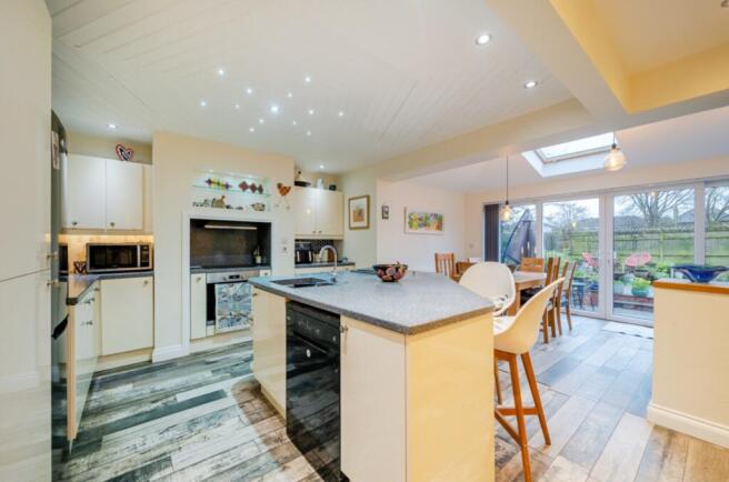 EweMove Harrogate Kitchen Diner