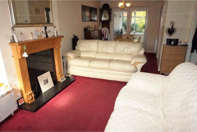 Lounge/Dining Room