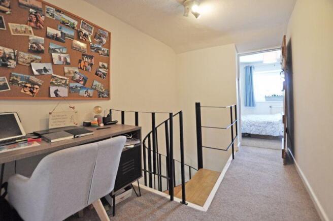 Photo 11