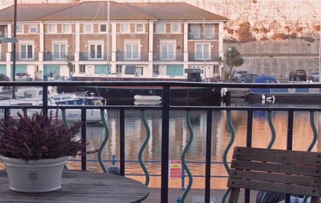 balconyweb2.jpg