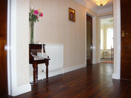 3. Hall Way