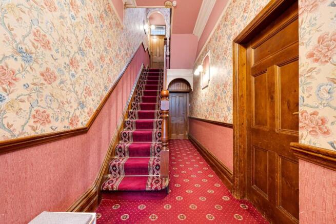5 bed Terraced for sale Image 11