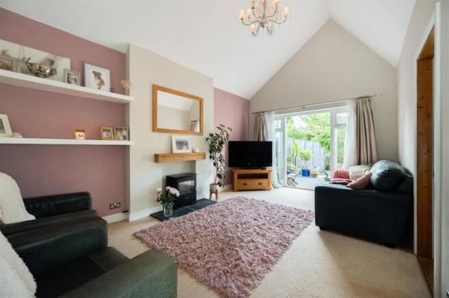 Queens Crescent, Horndean photo 4