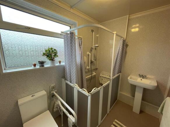 Main shower room
