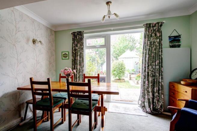 Dining Area.jpg