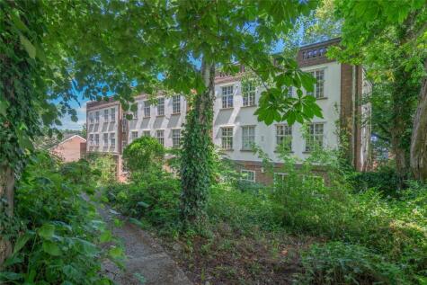 Eveline Court, Connaught Gardens, London, N10
