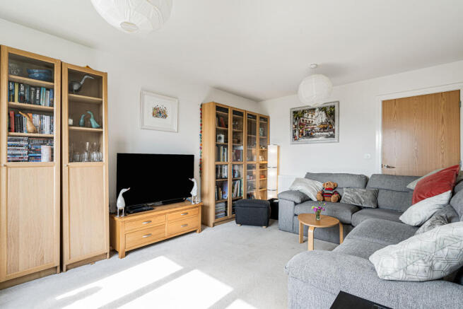 25 Sitting Room.JPG
