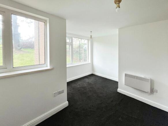 1 bed Apartment to rent Image 6