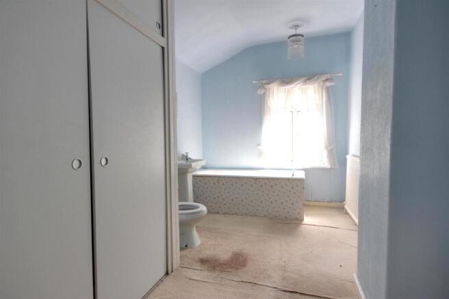 2 bed Terraced for sale Image 4