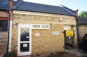 64a, Aldermans Hill, Southgate N13 4PP