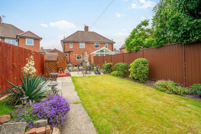 2 bed Semi-Detached for sale Image 11