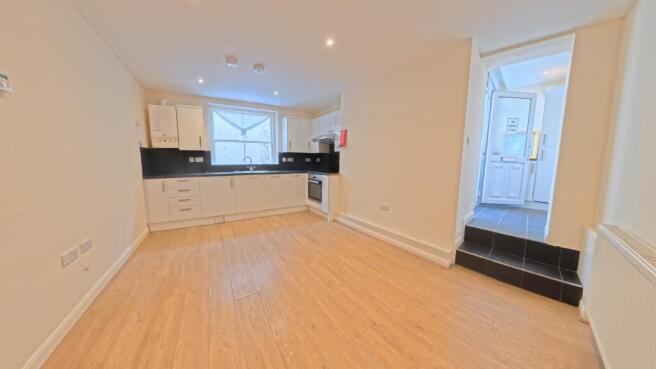 Kitchen/Lounge