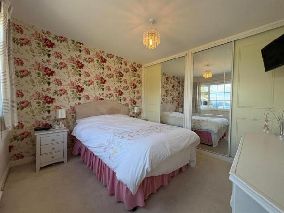 3 bed Detached for sale Image 5