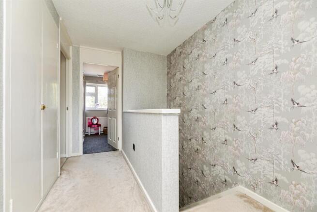 3 bed Terraced for sale Image 10