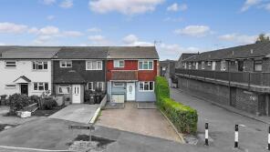 64, Peterborough Way, Basildon SS14 3QE