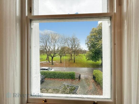 2 bed Apartment for sale Image 12