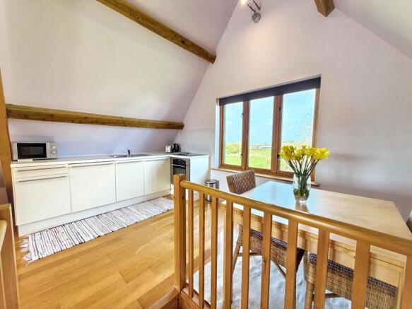 Kitchen dining