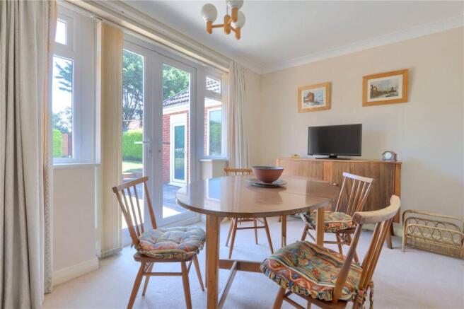 2 bed Bungalow for sale Image 9