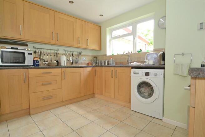 kitchen 1.jpg