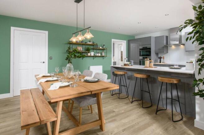 4 bed Detached for sale Image 7
